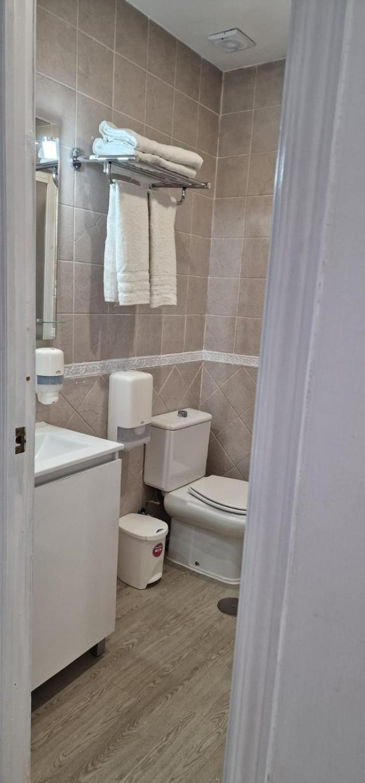 Apartamentos Ana'S Cozy Inns Torremolinos Buitenkant foto